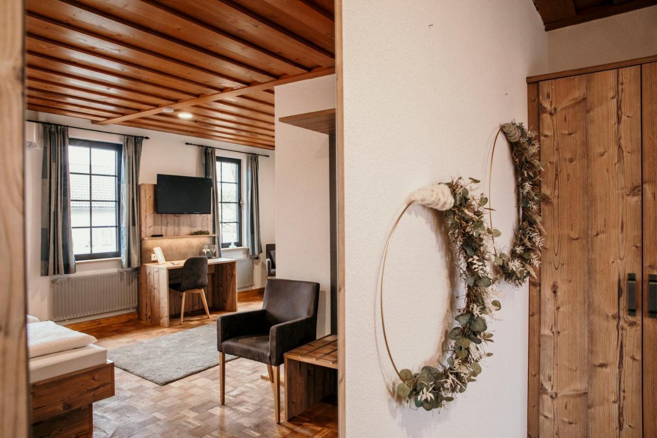 Landgasthof Krone Mockmuhl Екстер'єр фото